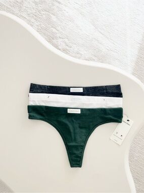 Calvin Klein Cozy Waffle Thong 3 Pack